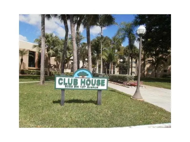 8015 SW 107th Avenue SW #218 Miami, FL 33173