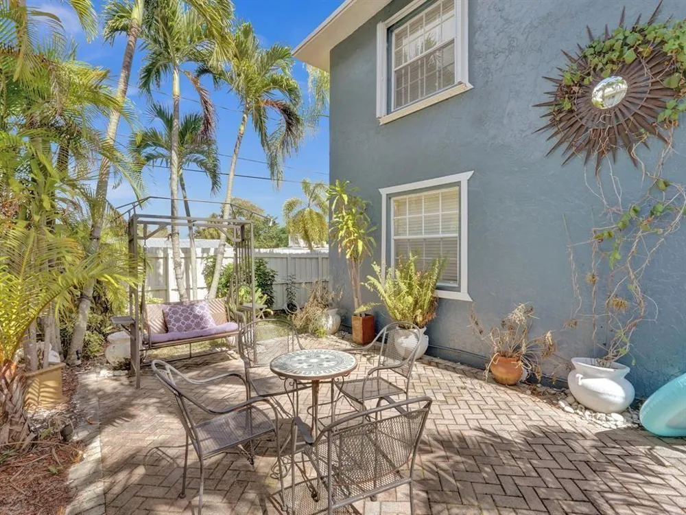 51 NE 24th Street #6 Wilton Manors, FL 33305