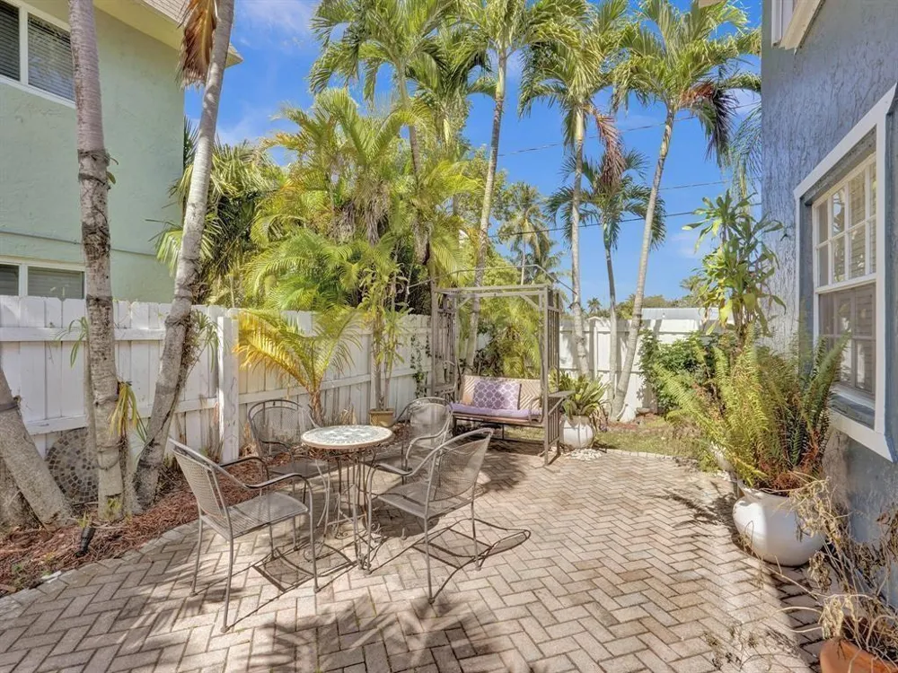 51 NE 24th Street #6 Wilton Manors, FL 33305