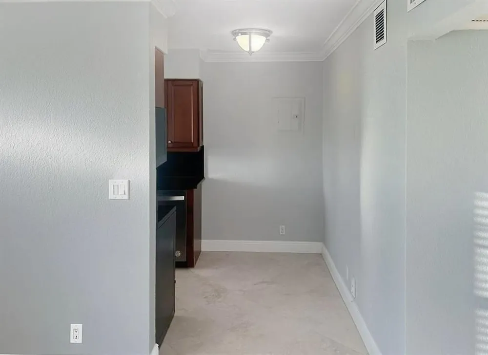 51 NE 24th Street #6 Wilton Manors, FL 33305