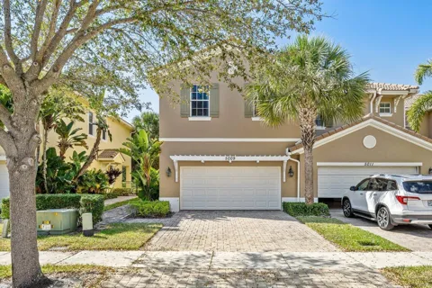 5009 Dulce Court