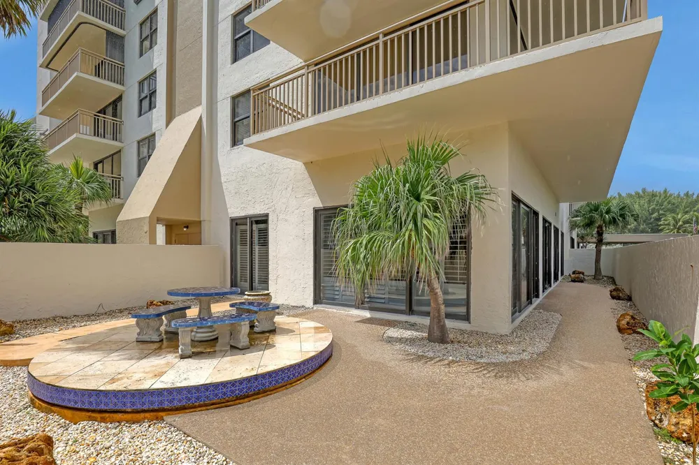 3400 Ocean Drive #101 Singer Island, FL 33404