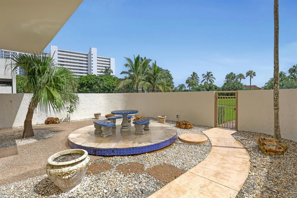 3400 Ocean Drive #101 Singer Island, FL 33404