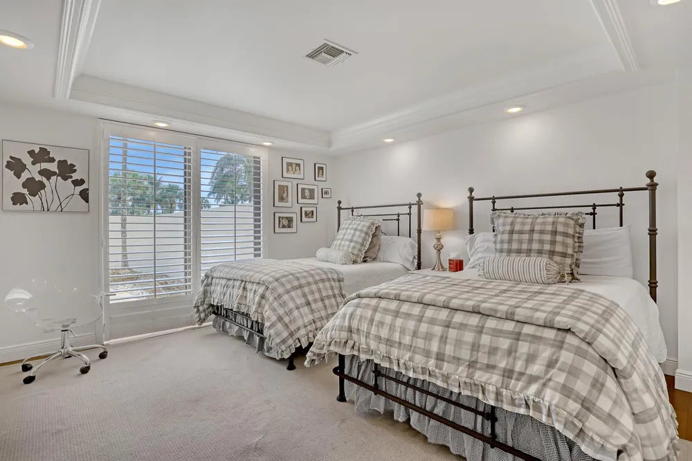 3400 Ocean Drive #101 Singer Island, FL 33404