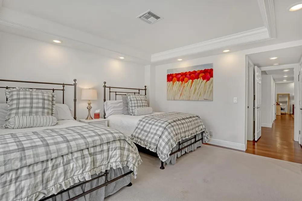 3400 Ocean Drive #101 Singer Island, FL 33404