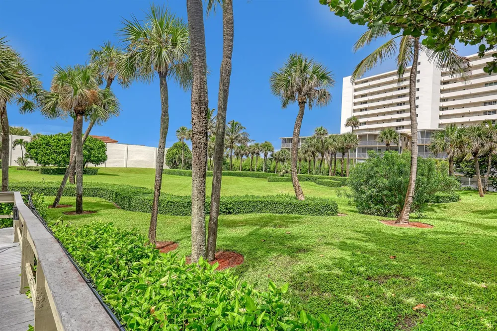 3400 Ocean Drive #101 Singer Island, FL 33404