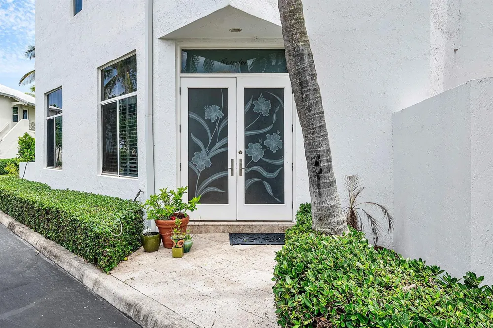 2115 S Ocean Boulevard #14 Delray Beach, FL 33483