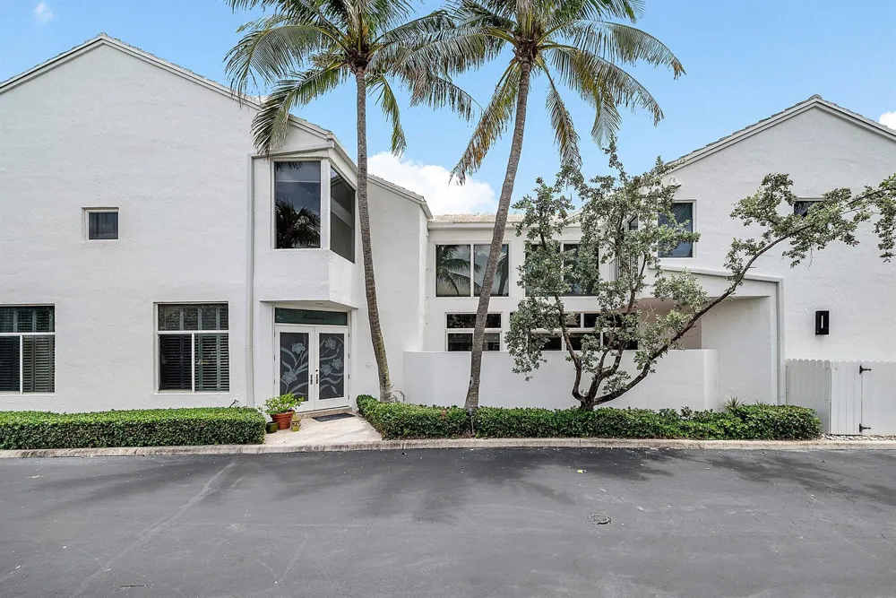 2115 S Ocean Boulevard #14 Delray Beach, FL 33483
