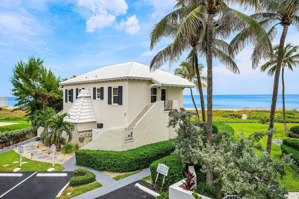 2115 S Ocean Boulevard #14 Delray Beach, FL 33483