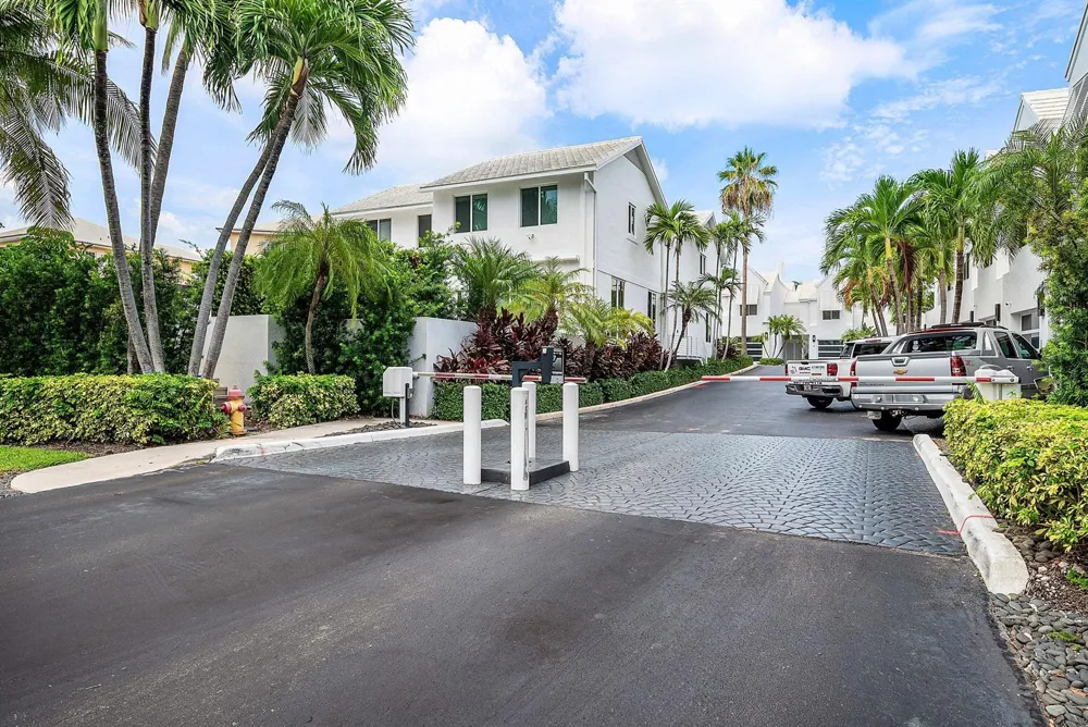 2115 S Ocean Boulevard #14 Delray Beach, FL 33483