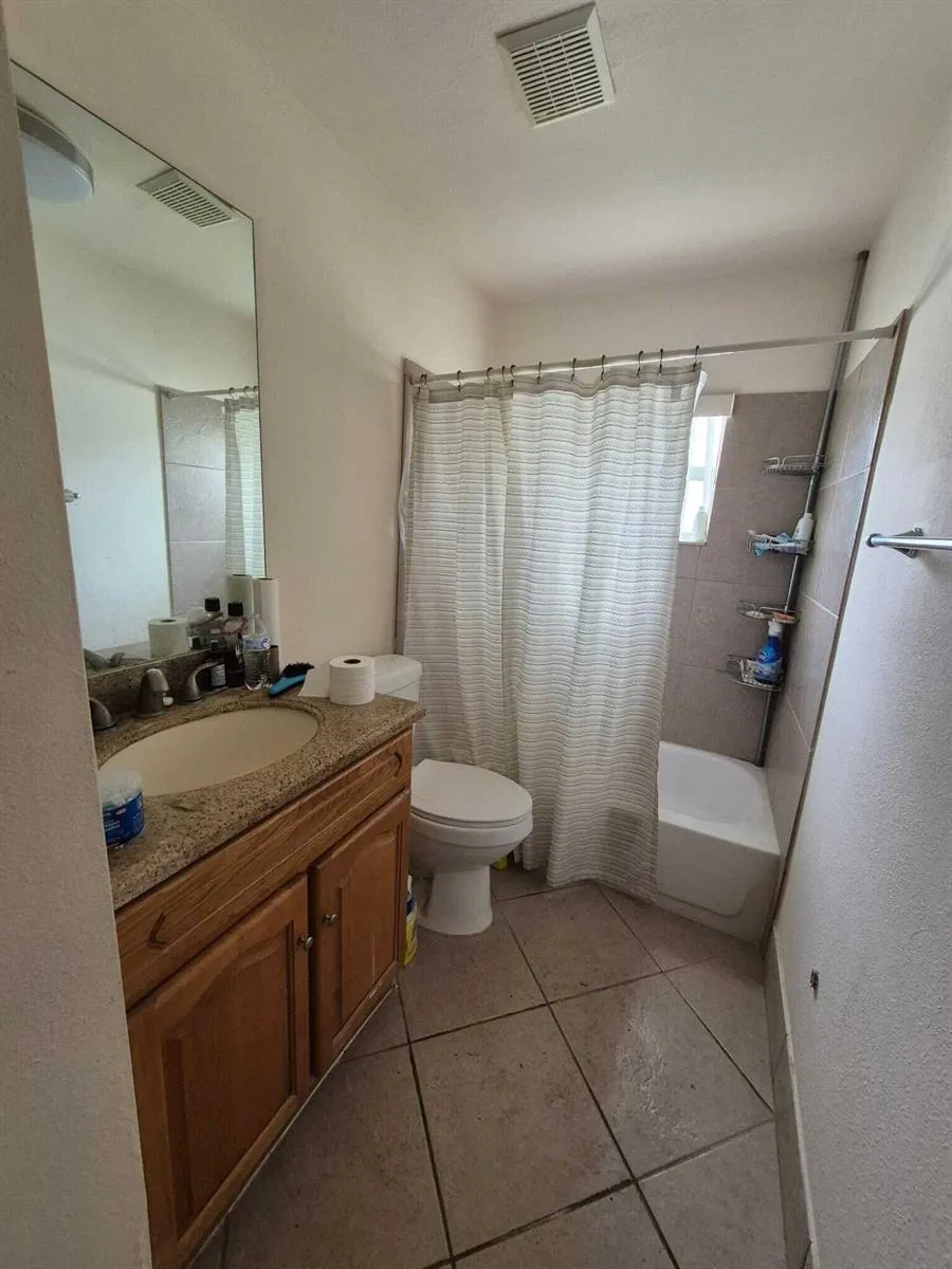 5217 NW 18th Street #3D Lauderhill, FL 33313