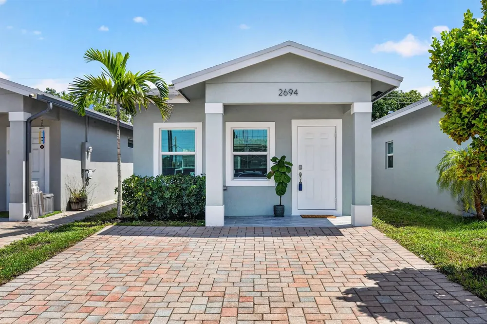 2694 Nokomis Avenue West Palm Beach, FL 33409