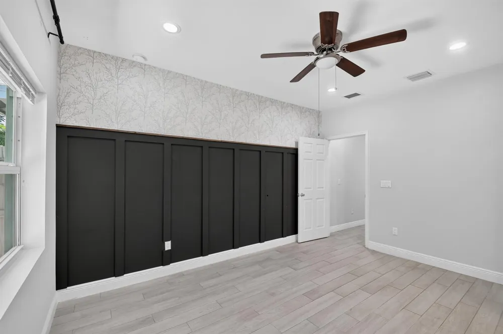 2694 Nokomis Avenue West Palm Beach, FL 33409
