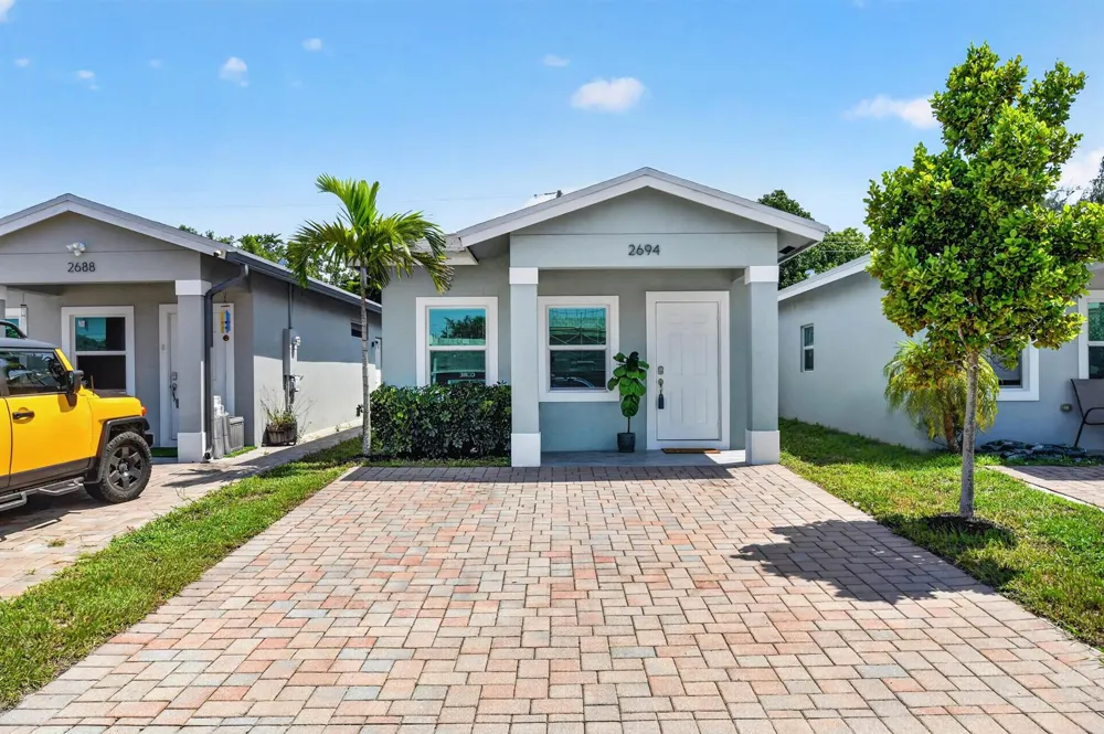 2694 Nokomis Avenue West Palm Beach, FL 33409