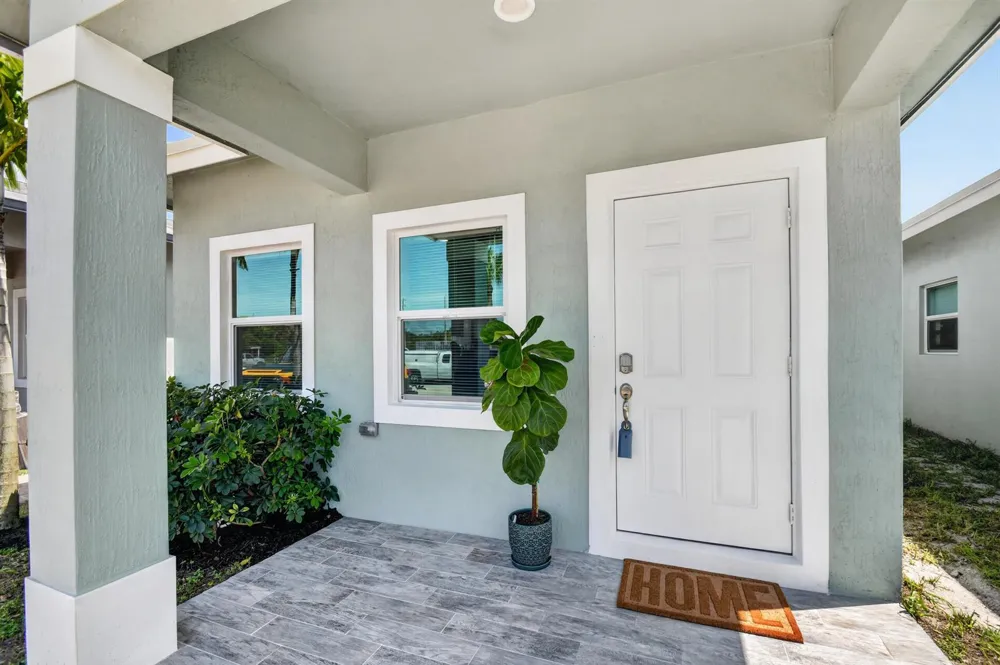 2694 Nokomis Avenue West Palm Beach, FL 33409