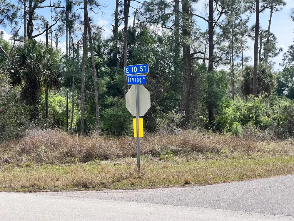 4206 E 10th Street Lehigh Acres, FL 33972