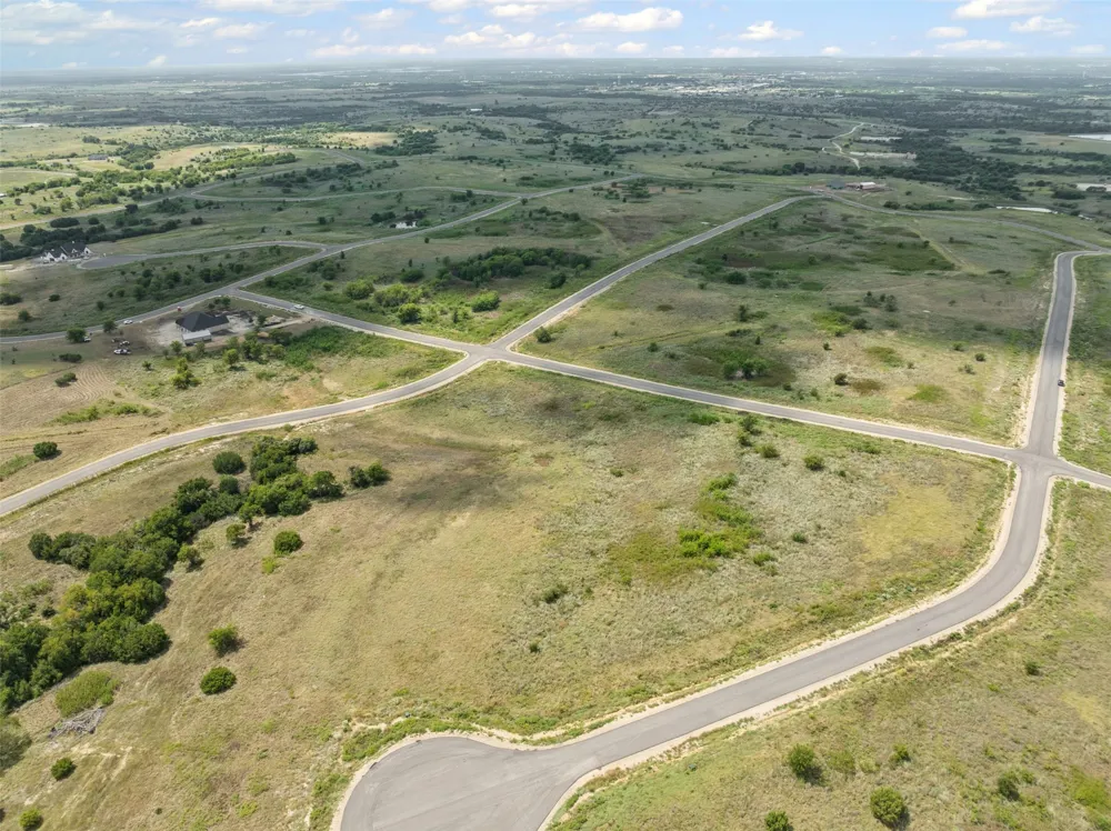 3517 Bravery Drive Cresson, TX 76035