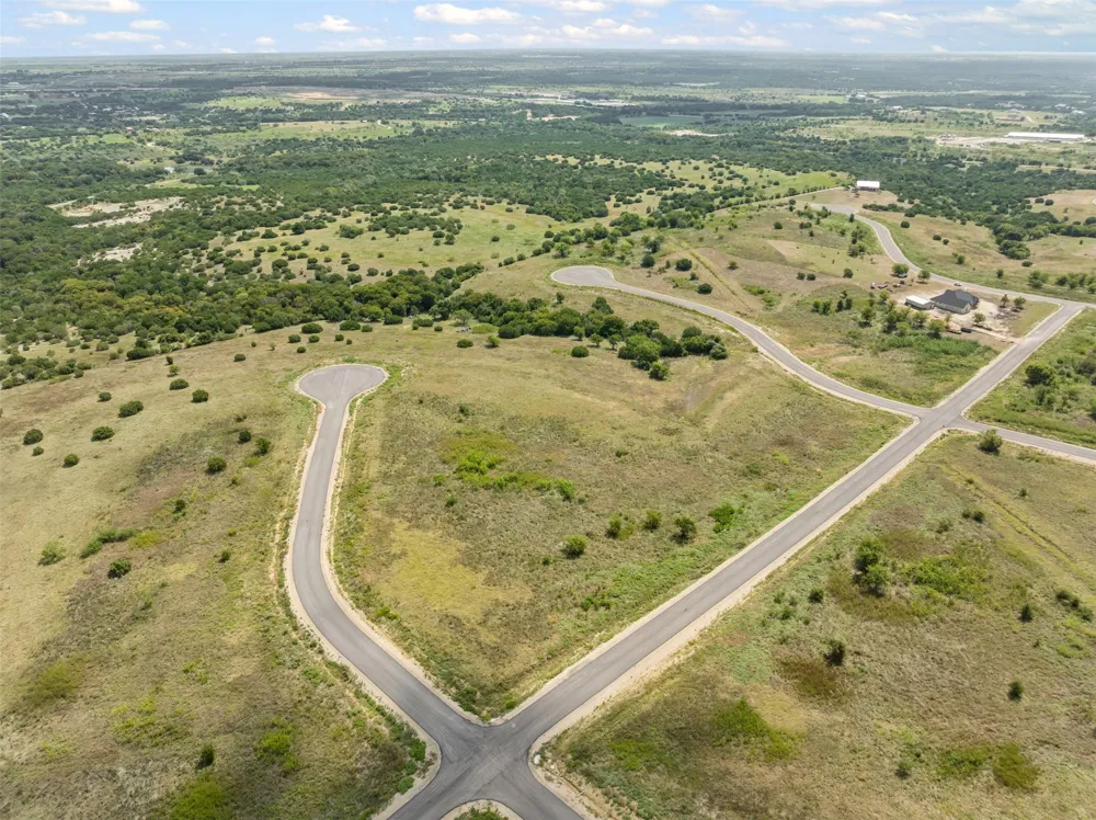 3517 Bravery Drive Cresson, TX 76035