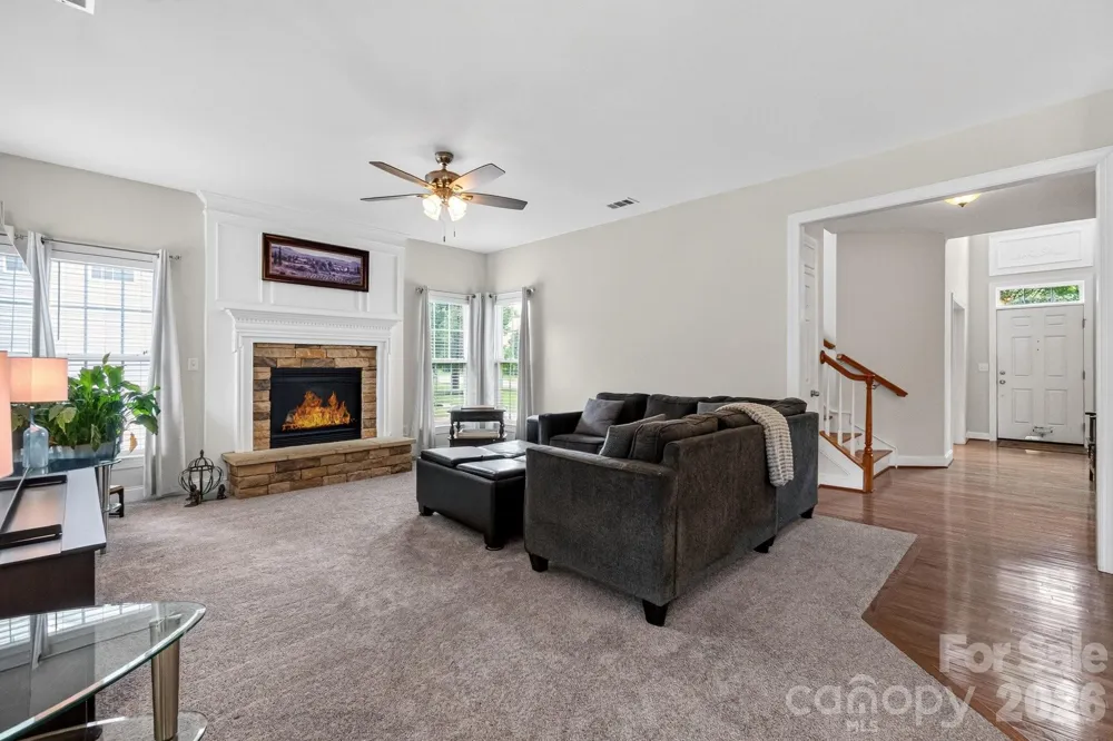 127 Corona Circle Mooresville, NC 28117