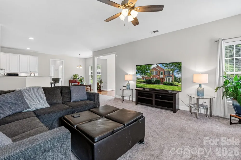 127 Corona Circle Mooresville, NC 28117