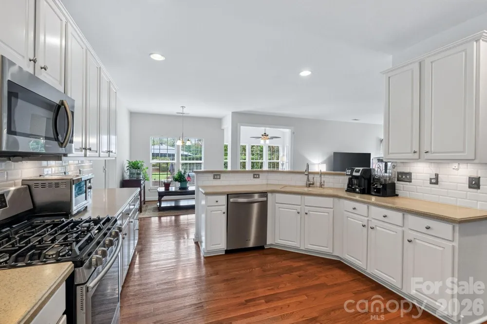 127 Corona Circle Mooresville, NC 28117