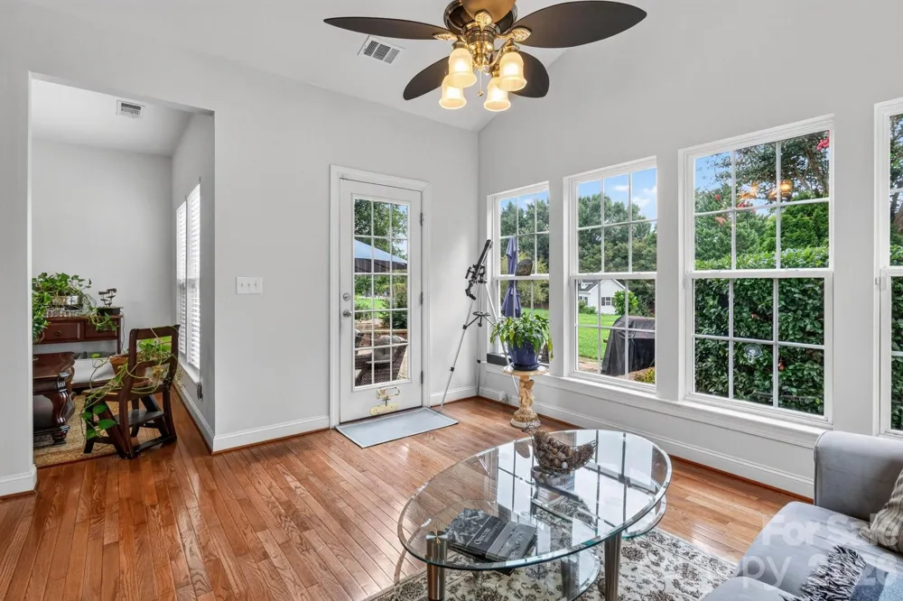 127 Corona Circle Mooresville, NC 28117