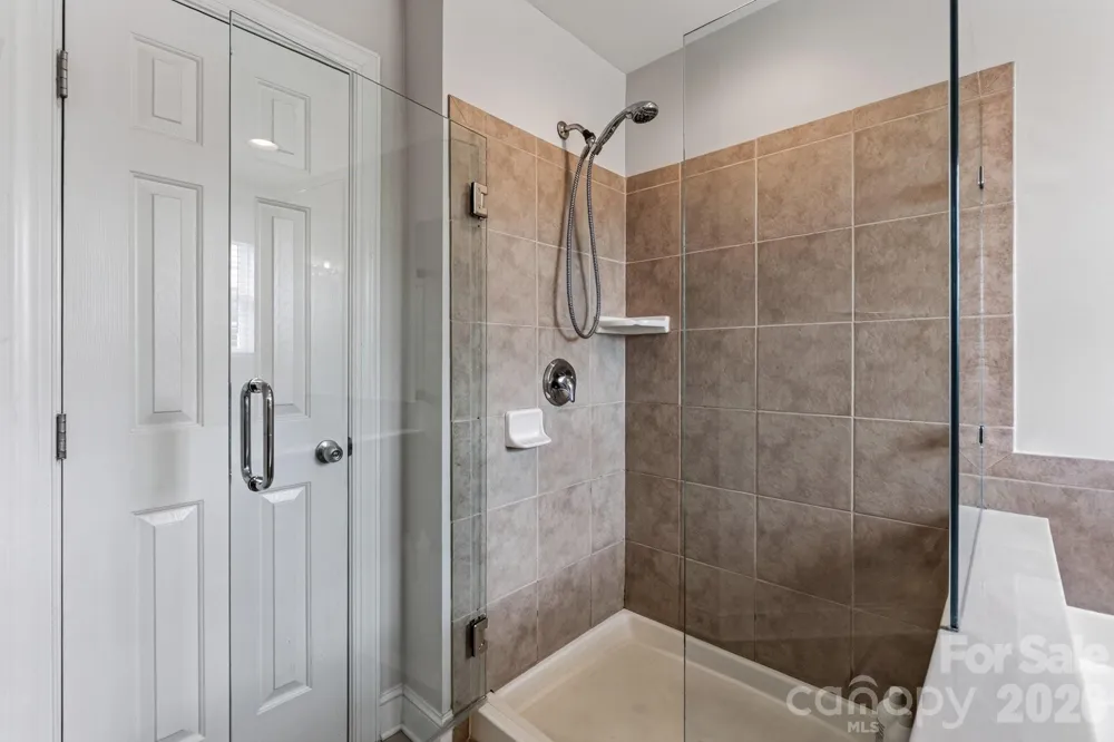127 Corona Circle Mooresville, NC 28117