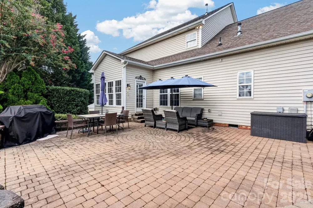 127 Corona Circle Mooresville, NC 28117