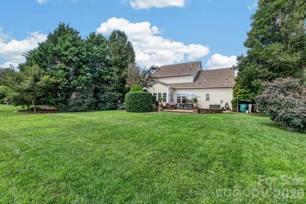 127 Corona Circle Mooresville, NC 28117