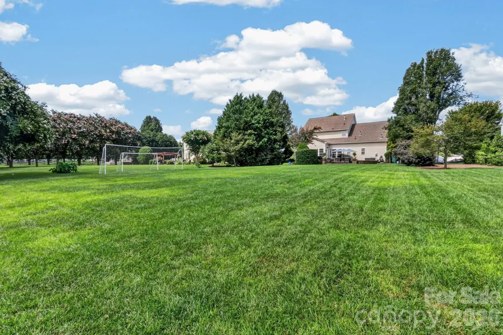 127 Corona Circle Mooresville, NC 28117