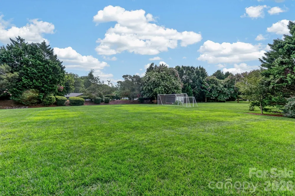 127 Corona Circle Mooresville, NC 28117