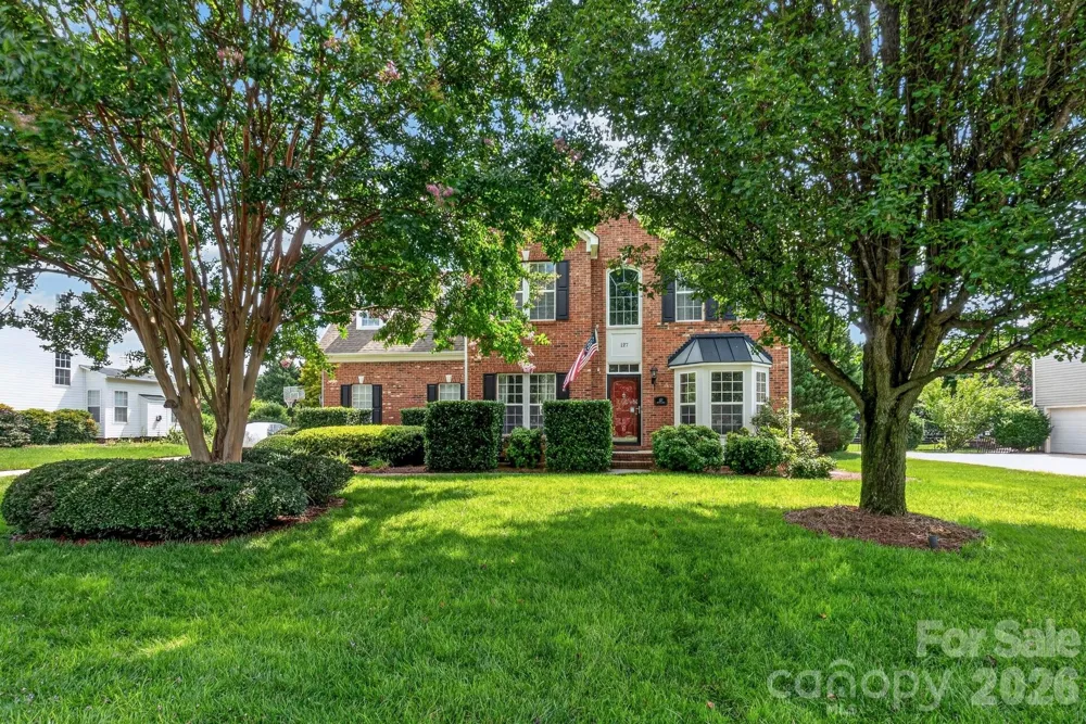 127 Corona Circle Mooresville, NC 28117