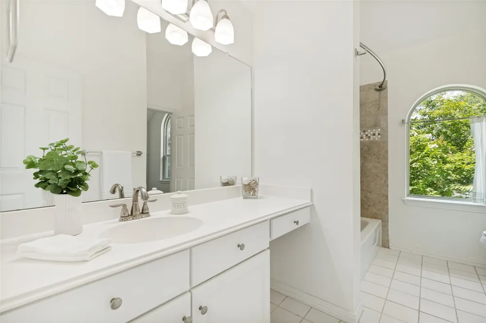 14624 Windsor Court Addison, TX 75001