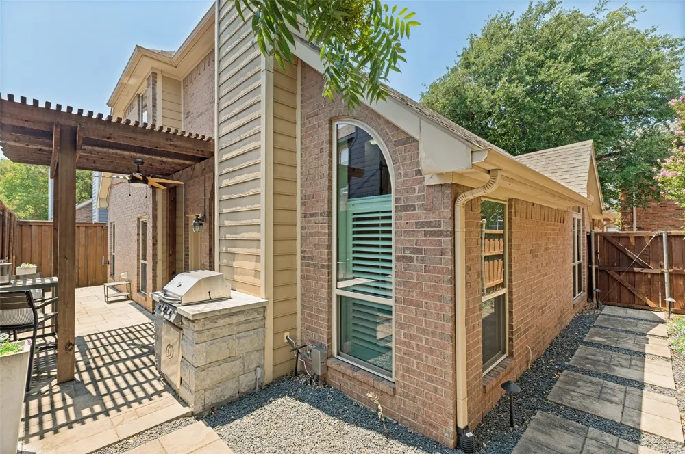 14624 Windsor Court Addison, TX 75001