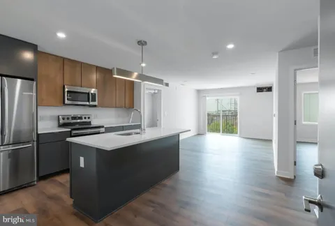 2501 WASHINGTON AVENUE #512