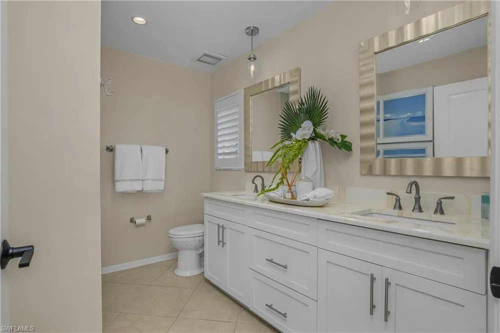 7725 Jewel Lane #201 Naples, FL 34109
