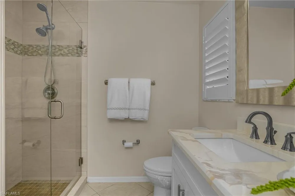 7725 Jewel Lane #201 Naples, FL 34109