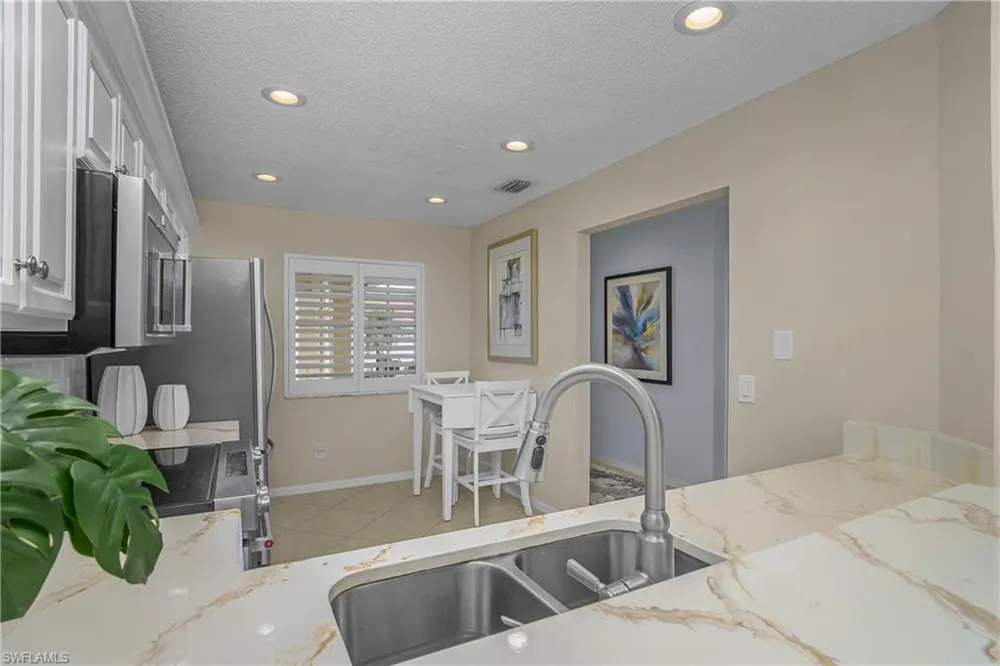 7725 Jewel Lane #201 Naples, FL 34109