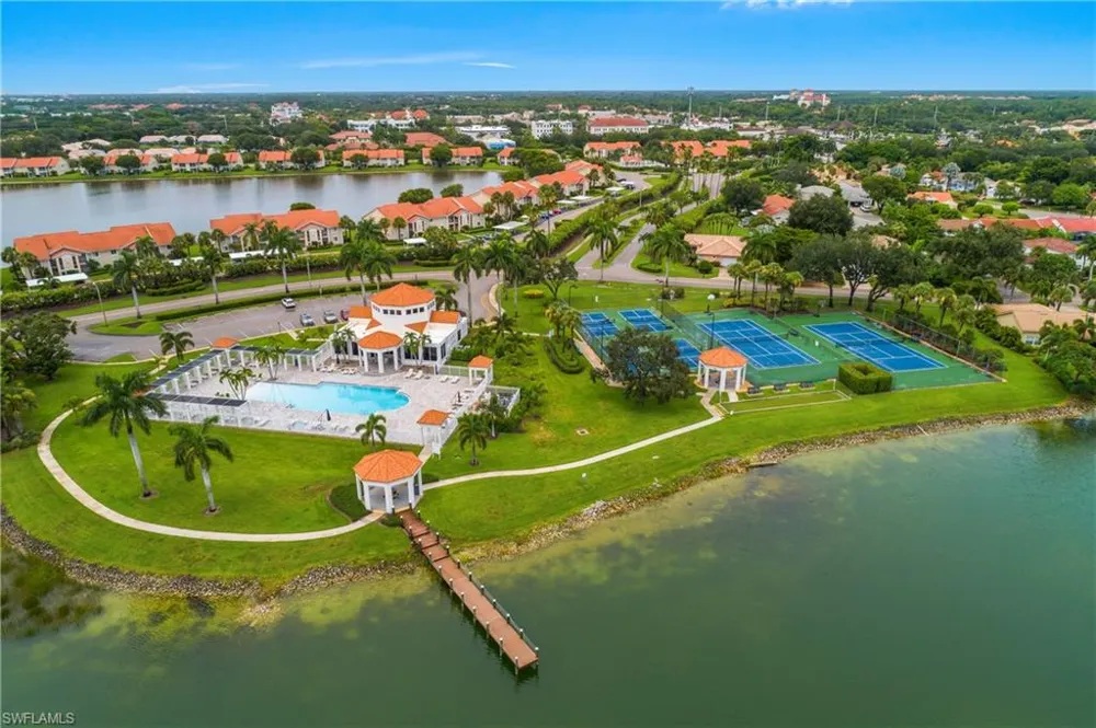 7725 Jewel Lane #201 Naples, FL 34109