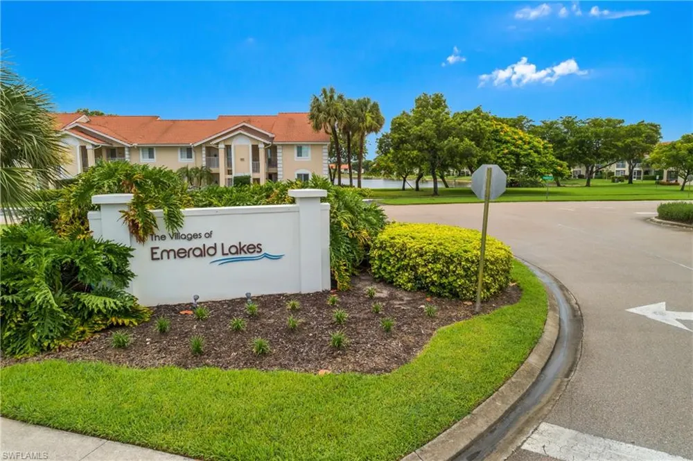 7725 Jewel Lane #201 Naples, FL 34109