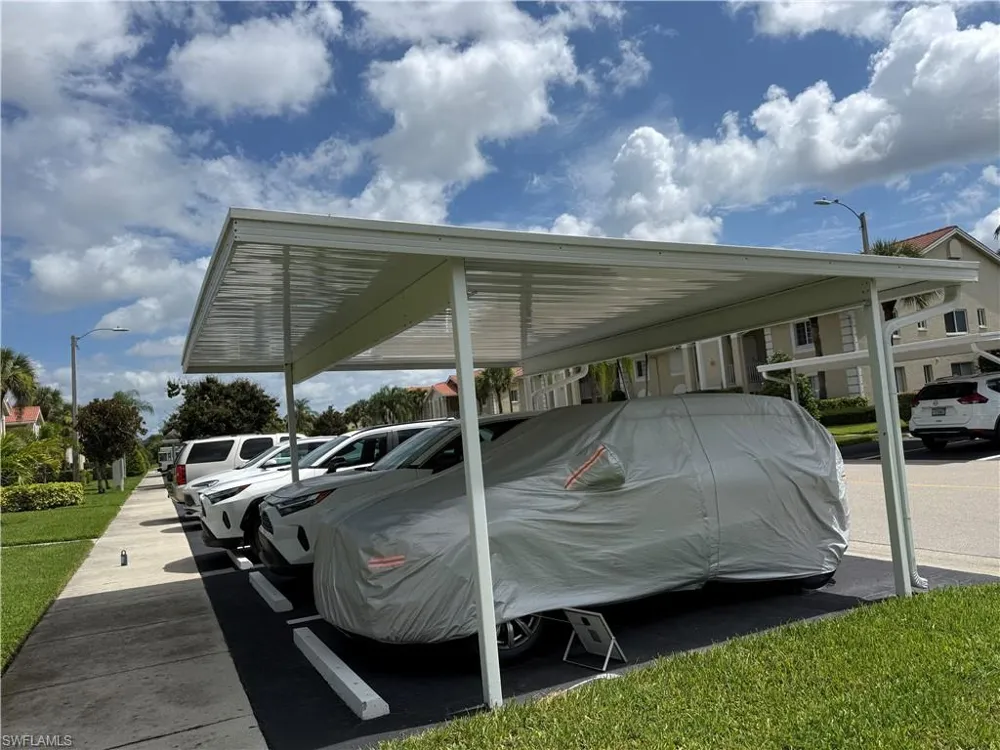 7725 Jewel Lane #201 Naples, FL 34109