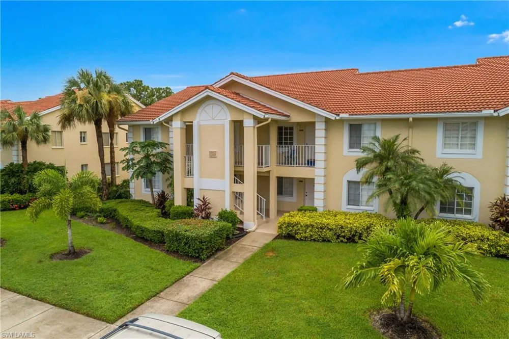 7725 Jewel Lane #201 Naples, FL 34109