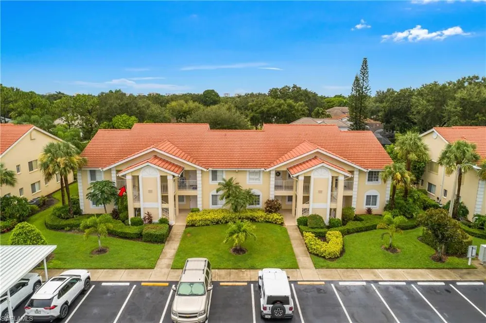 7725 Jewel Lane #201 Naples, FL 34109