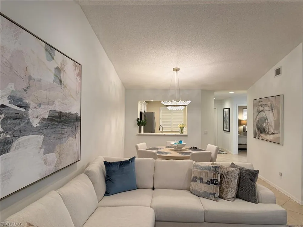 7725 Jewel Lane #201 Naples, FL 34109