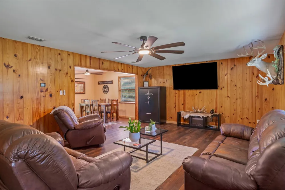 299 VZ 1716 Grand Saline, TX 75140