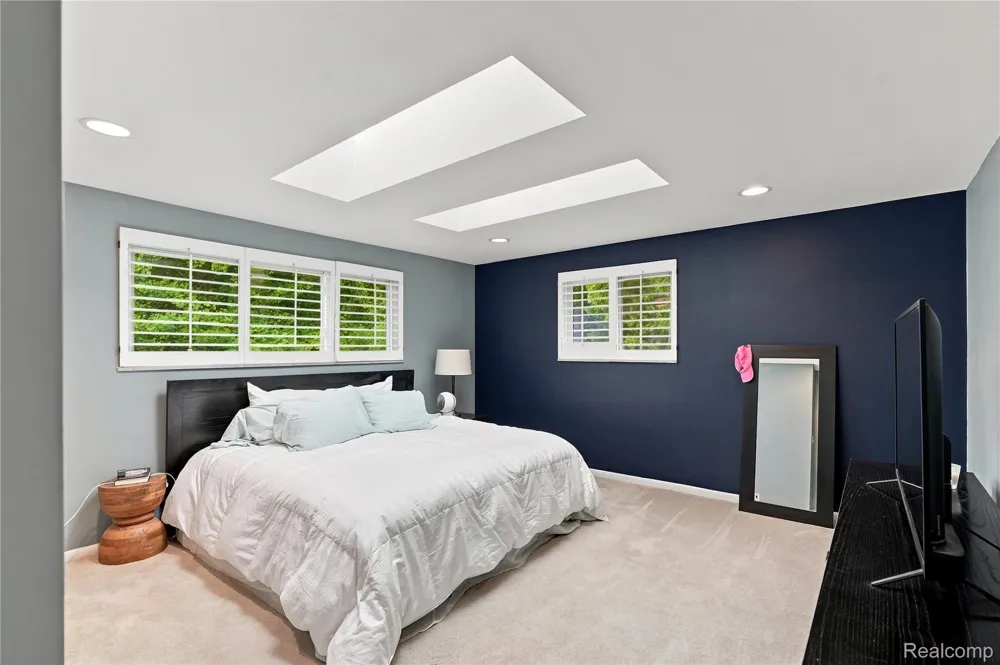 5523 Crabtree Road Bloomfield Hills City, MI 48301
