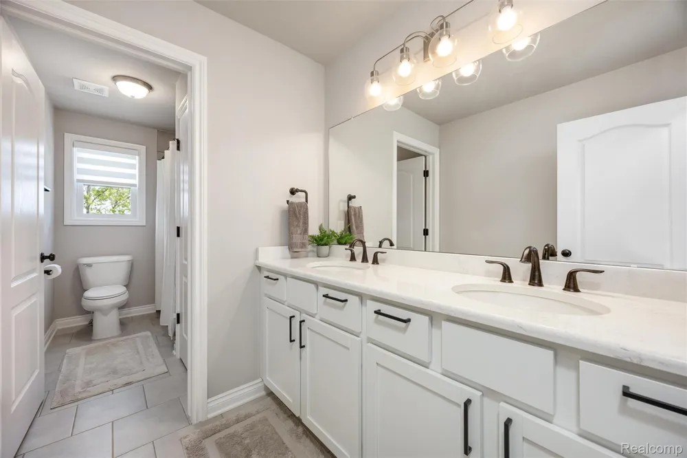 6002 Monarch Clarkston City, MI 48348