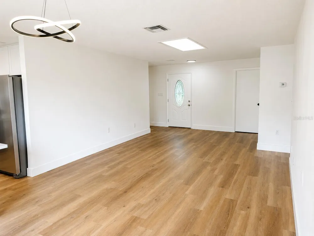 4401 MADERIA AVENUE Sebring, FL 33872
