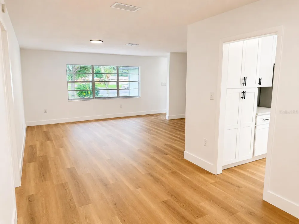 4401 MADERIA AVENUE Sebring, FL 33872