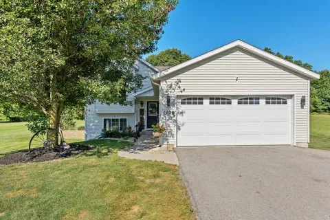 1126 Vista Lane